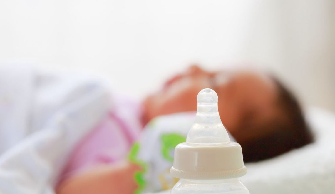 Comment choisir la tétine de biberon pour bébé
