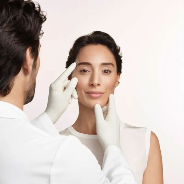 Avène Hyaluron Activ Sérum Peeling 10% Acide Glycolique (30 ml)