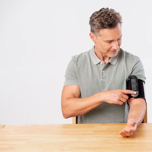 Veroval Fusion Tensiomètre connecté pour le bras sans fil (x1)