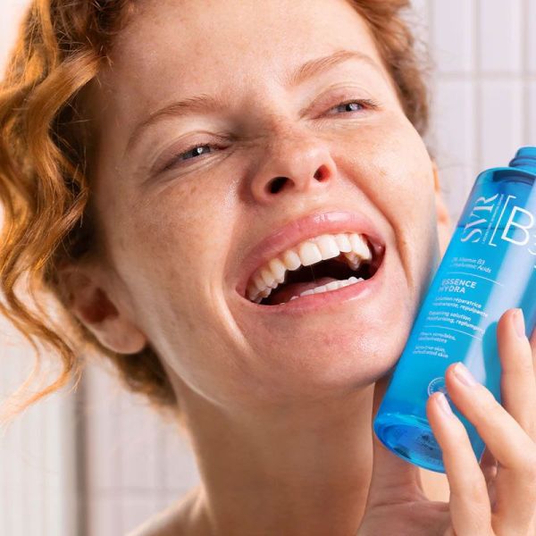 [B3] Essence Hydra solution réparatrice, hydratante, repulpante (150 ml)