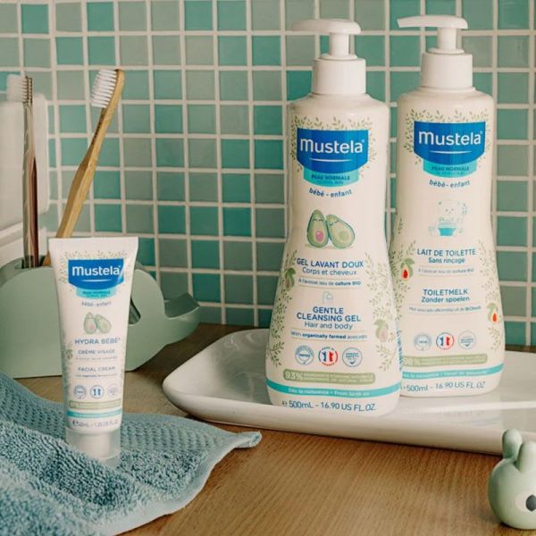 Mustela Bébé Lait de Toilette sans rincage à l'avocat bio (500 ml)