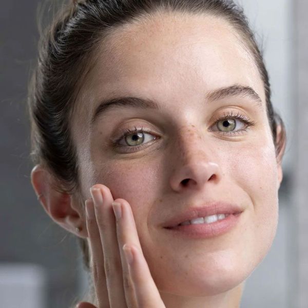 Sensifine Dermo-Nettoyant nettoyant démaquillant apaisant visage, yeux & lèvres (400 ml)