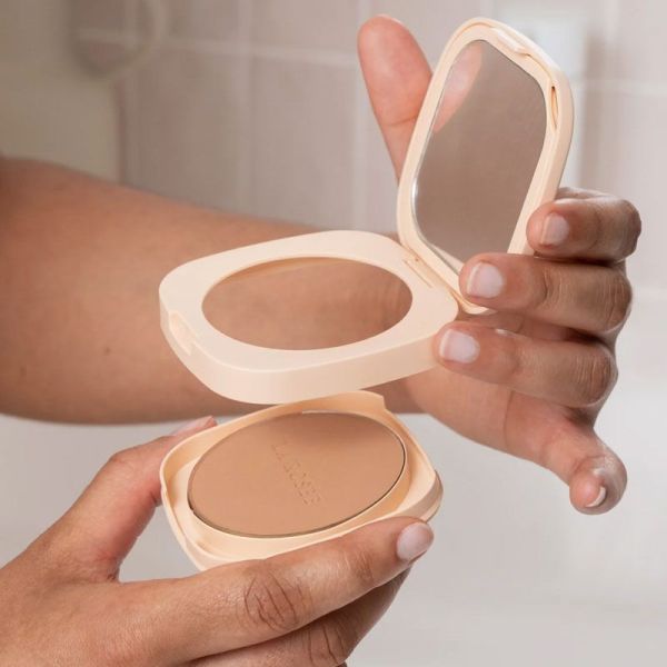 La Rosée Recharge Poudre Compacte Soin à l'abricot Bio Teinte 03 Medium Foncé (8 g)