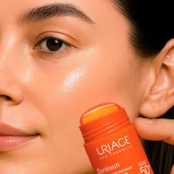 Uriage Bariésun Stick solaire Invisible SPF50+ effet glowy (18 g)