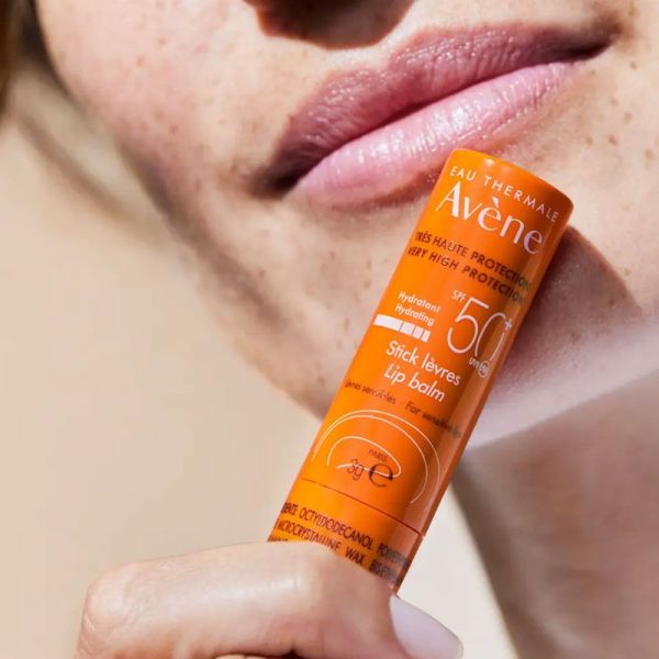 Avene Solaire Stick lèvres 2-en-1 protection solaire SPF50+ & hydratation (3 g)